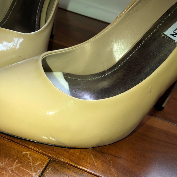 Steve Madden Tan Heels - Picture 6 of 7